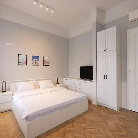 Apartament Carol - Ultra - Powered By Neo