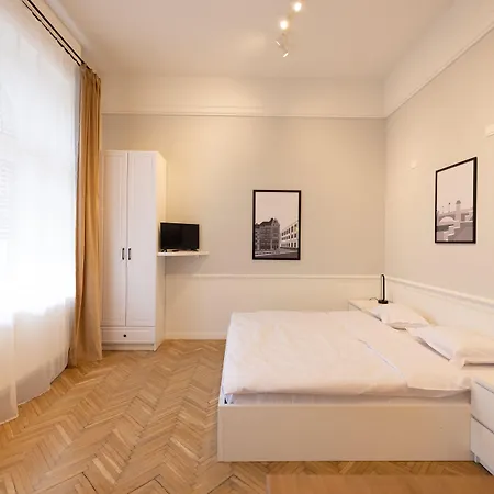 Carol - Ultra - Powered By Neo Timişoara