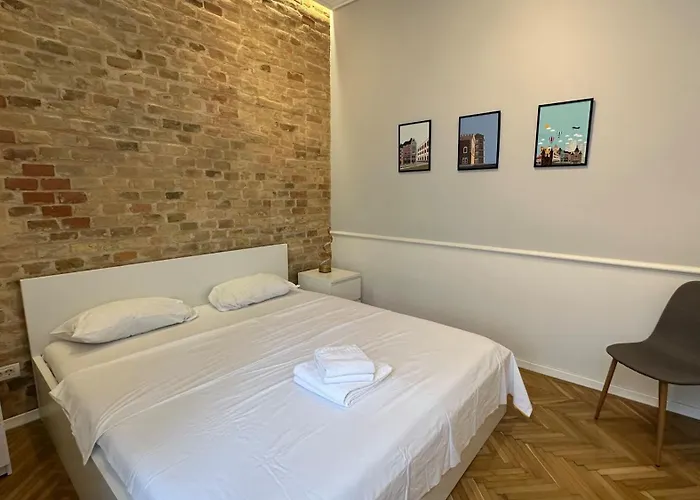 Carol - Ultra - Powered By Neo Apartman *