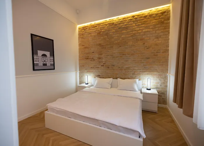 Carol - Ultra - Powered By Neo Apartman